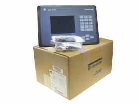 Imagen del artículo para ALLEN BRADLEY 2711-K6C1 en condición OB