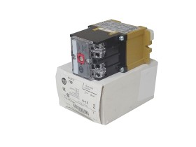 ALLEN BRADLEY 700-PK200A1