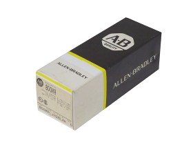 Imagen del artículo para ALLEN BRADLEY 800MR-JH2BLAK en condición FS