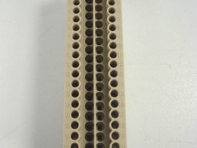 Imagen del artículo para SIEMENS 6ES5 490-8FB11 en condición USED