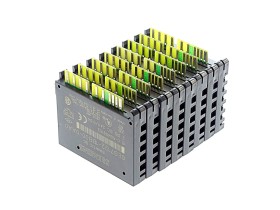 Imagen del artículo para SIEMENS 6ES7 122-1BB00-0AA0 en condición USED