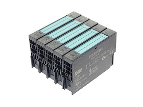 Imagen del artículo para SIEMENS 6ES7 131-4BD01-0AB0 en condición USED