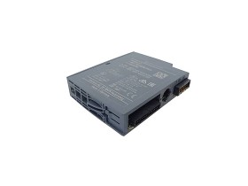 Imagen del artículo para SIEMENS 6ES7 132-6BF60-0AA0 en condición USED