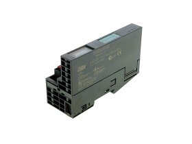 Imagen del artículo para SIEMENS 6ES7 151-1AA04-0AB0 en condición USED