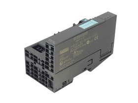 Imagen del artículo para SIEMENS 6ES7 151-3BA22-0AB0 en condición USED