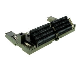 Imagen del artículo para SIEMENS 6ES7 193-0CB20-0XA0 en condición USED