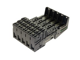 Imagen del artículo para SIEMENS 6ES7 193-4CB00-0AA0 en condición USED