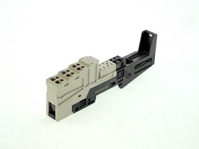 Imagen del artículo para SIEMENS 6ES7 193-4CC20-0AA0 en condición USED