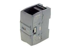 Imagen del artículo para SIEMENS 6ES7 223-1BH30-0XB0 en condición USED