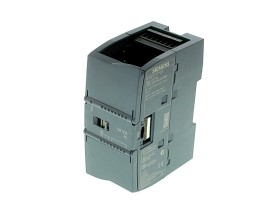 Imagen del artículo para SIEMENS 6ES7 232-4HD32-0XB0 en condición USED