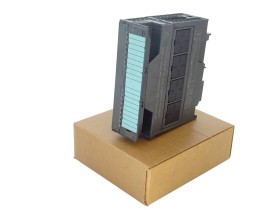 Imagen del artículo para SIEMENS 6ES7 331-7HF01-0AB0 en condición RFUR